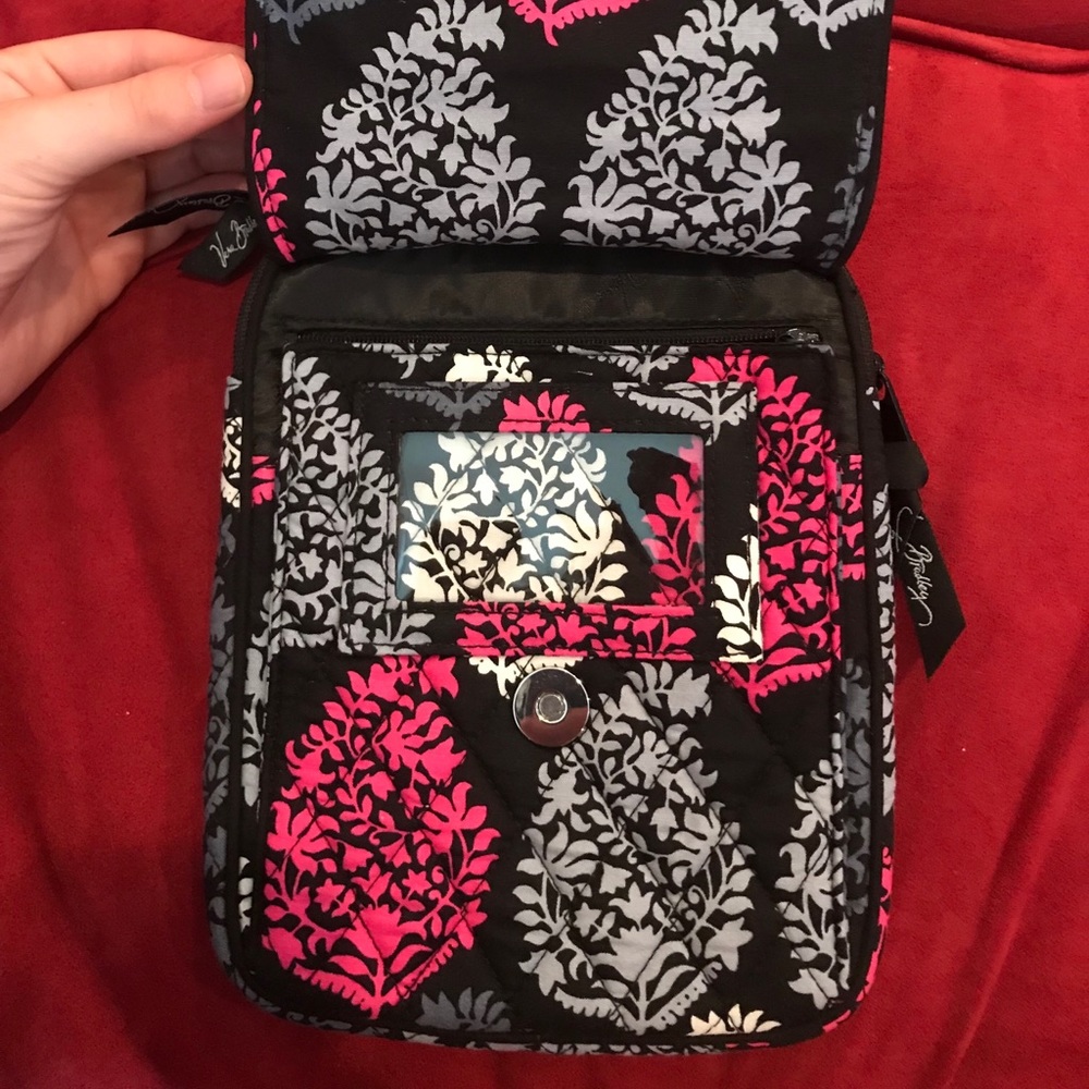 Vera Bradley || Crossbody Bag - Picture 3 of 7